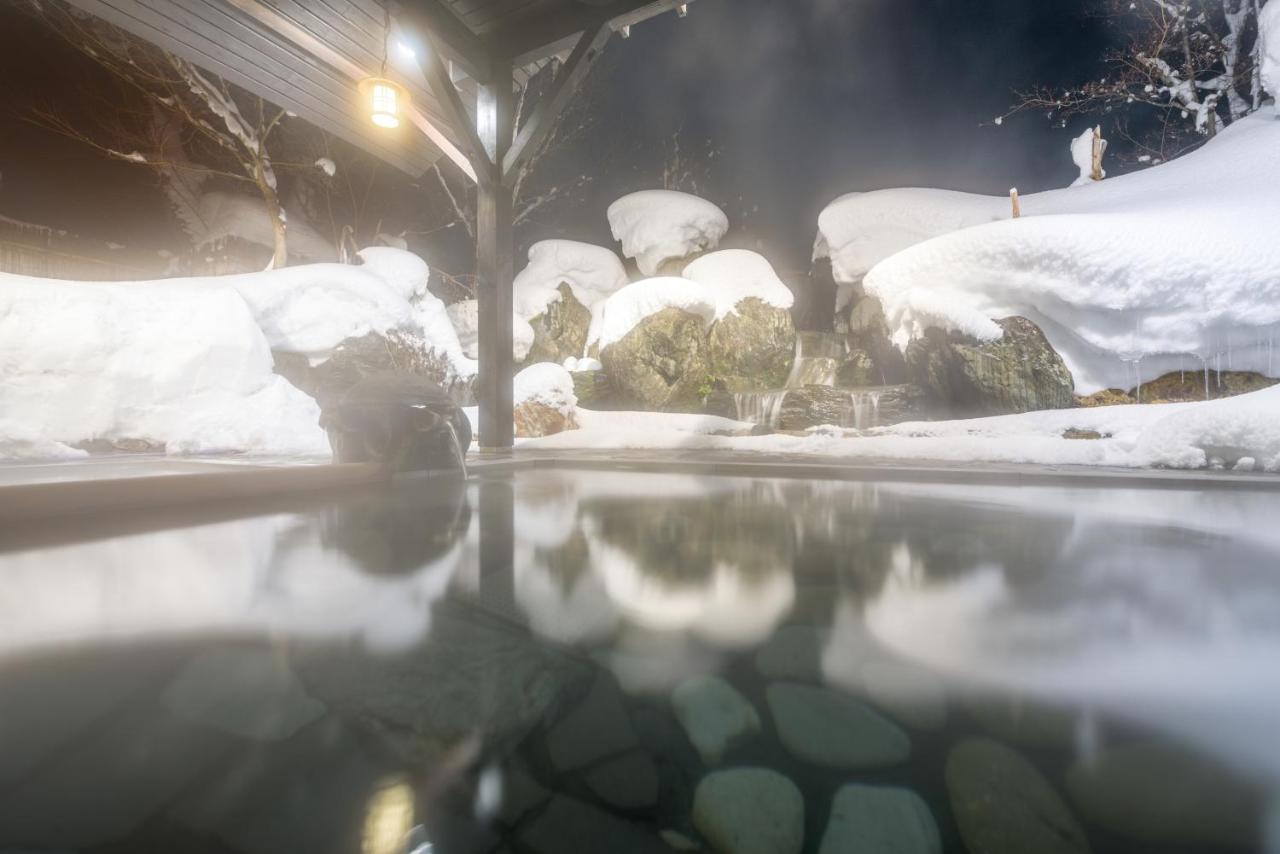 Отель Onogawa Onsen Kajikaso Йонедзава Экстерьер фото